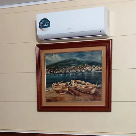 Apart 1º & Y Parking En Calella, Barcelona Daire